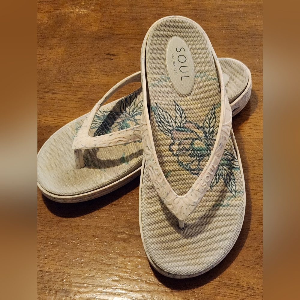 Women's Soul Floral Flip Flops - Cream